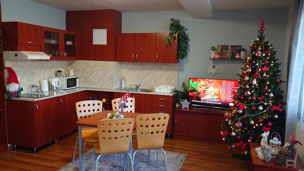 Apartman Patris 40 ตาตรันสกา ชตราบา ภายนอก รูปภาพ
