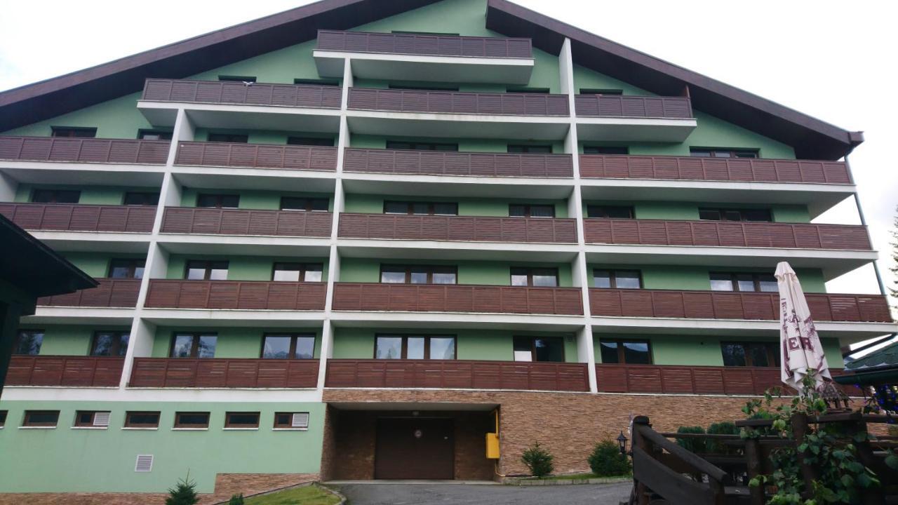 Apartman Patris 40 ตาตรันสกา ชตราบา ภายนอก รูปภาพ
